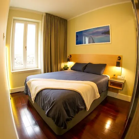 Apartment Luxury Equanimity Split