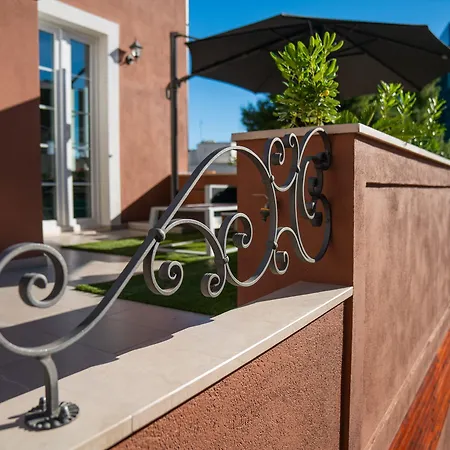 Apartment Luxury Equanimity *